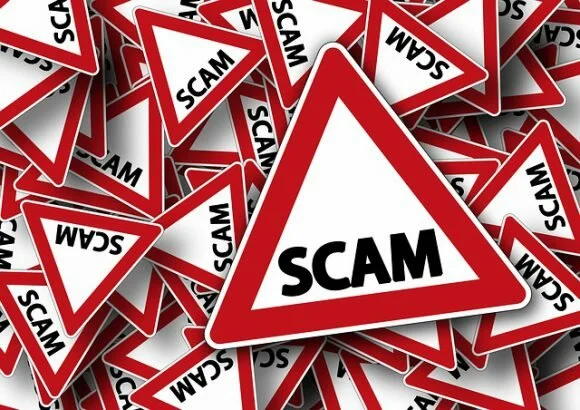 internet-scams-to-avoid sign